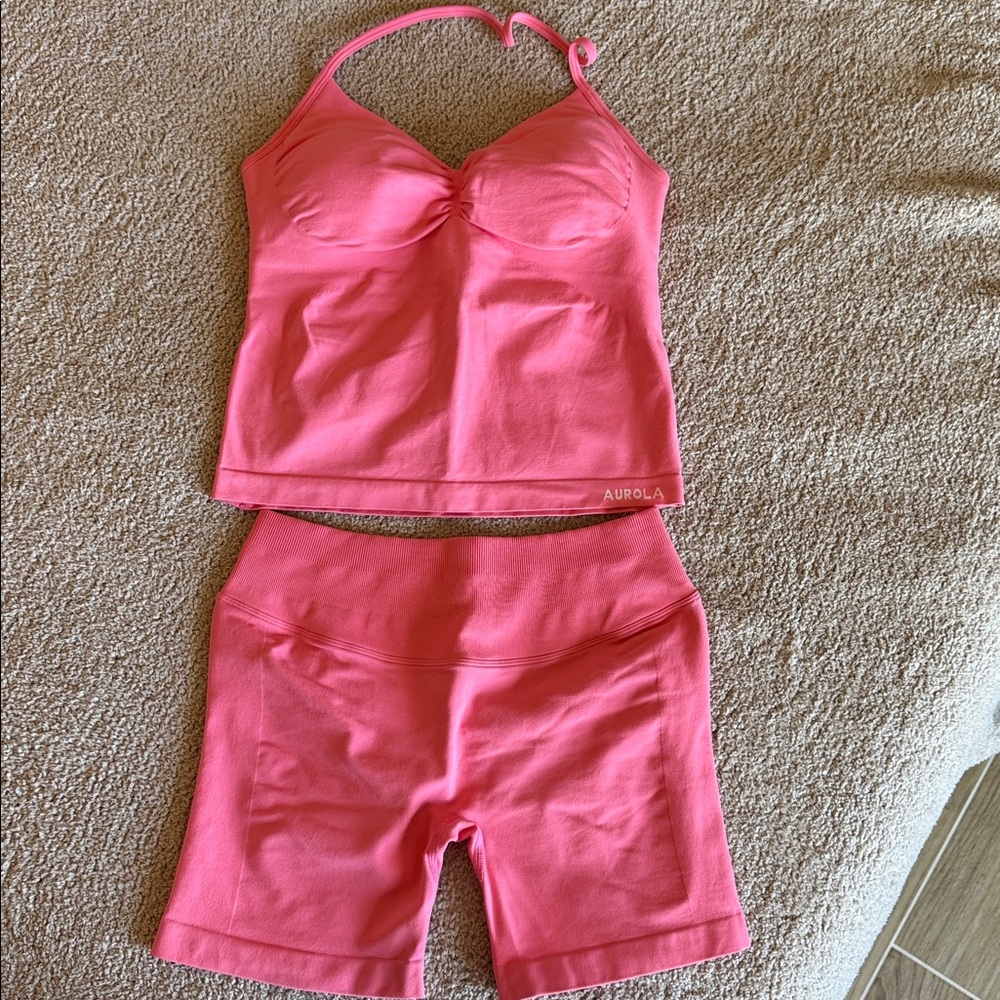 Aurola Influence Bubblegum Pink Tank and Shorts Set size medium.